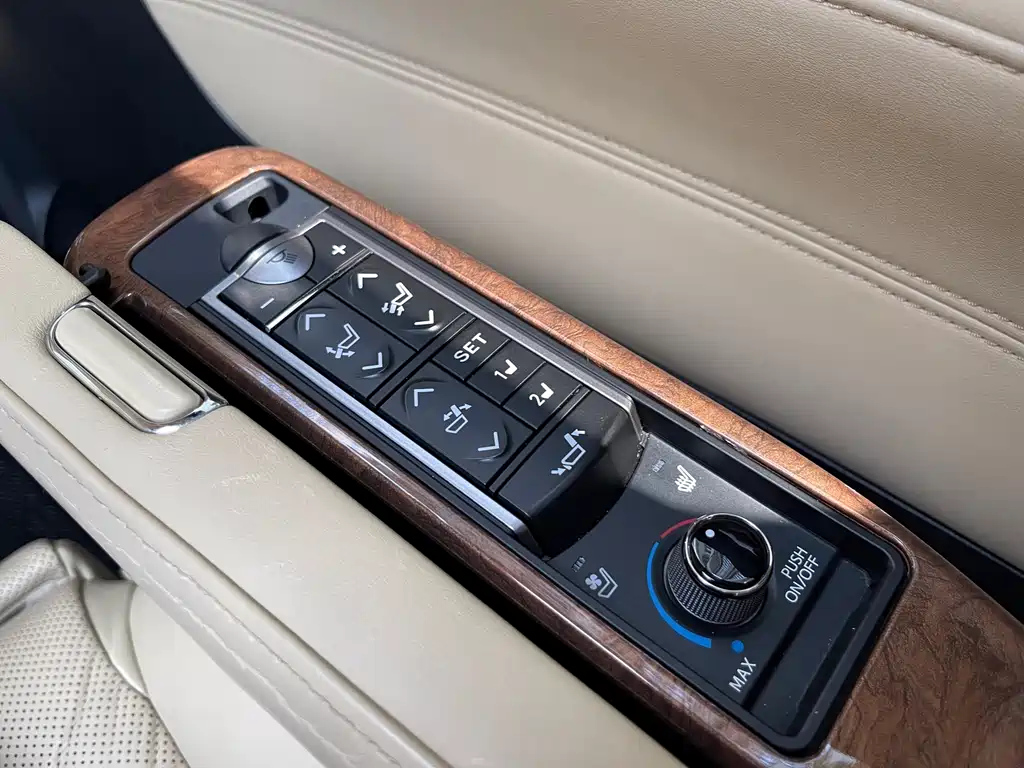 TOYOTA ALPHARD 2018
