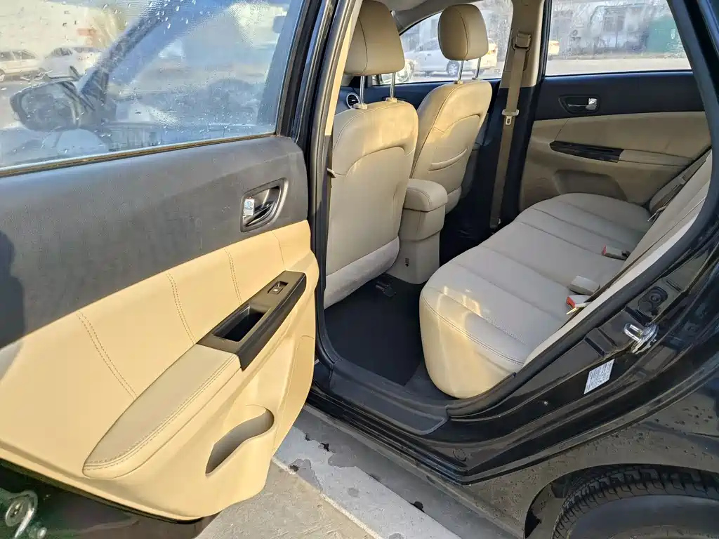 CHANGAN EADO 2014