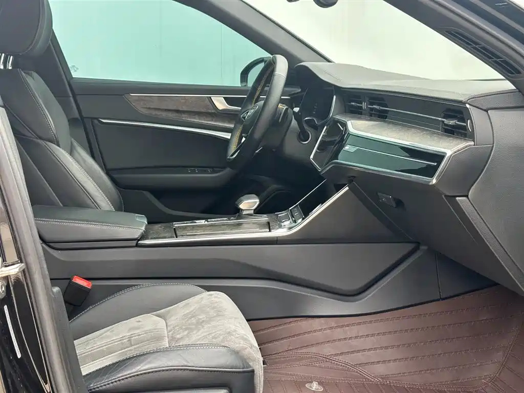 AUDI A6L 2021