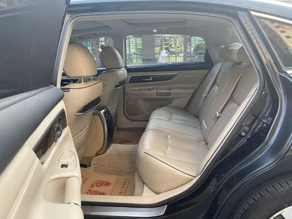 NISSAN TEANA 2015