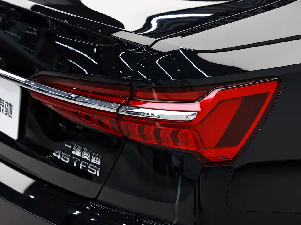 AUDI A6L 2021