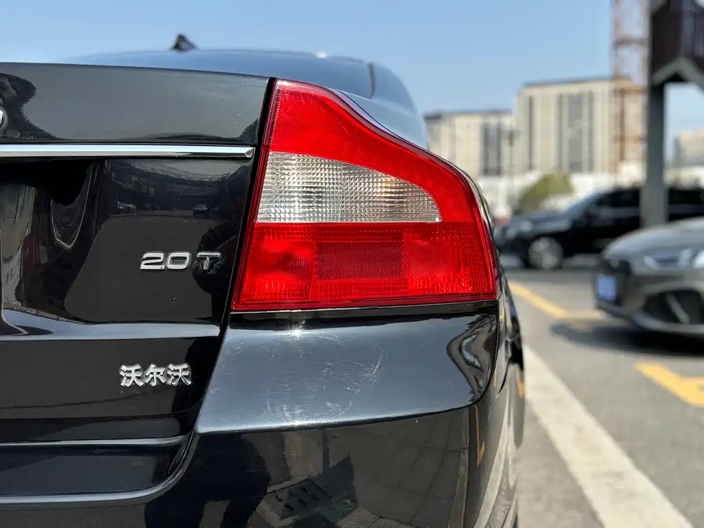 VOLVO S80L 2012