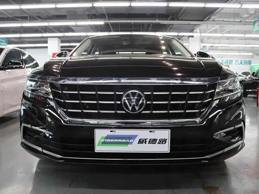 VOLKSWAGEN PASSAT 2021