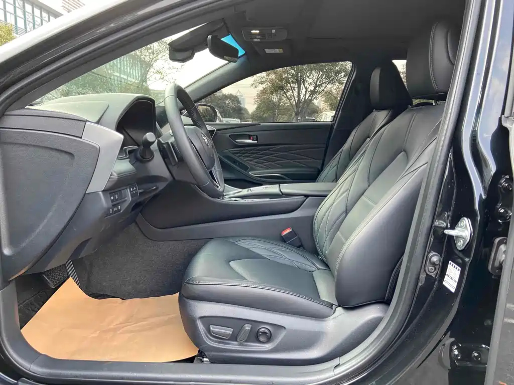 TOYOTA AVALON 2023