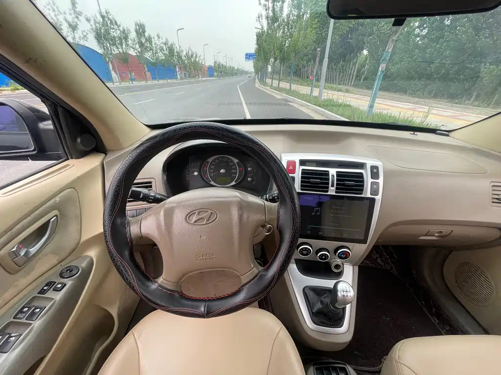 HYUNDAI TUCSON 2010