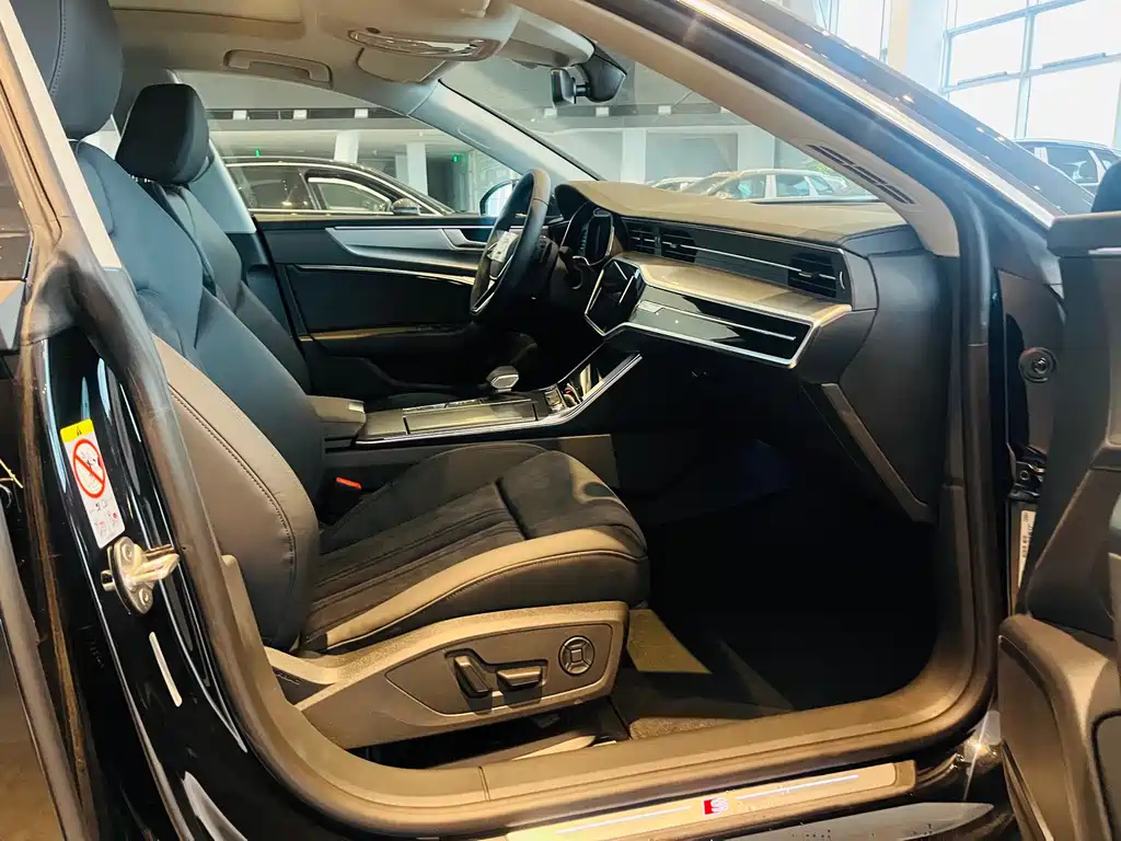 AUDI A7 2024