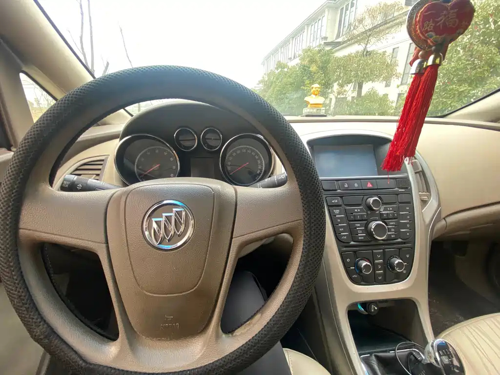 BUICK EXCELLE 2013