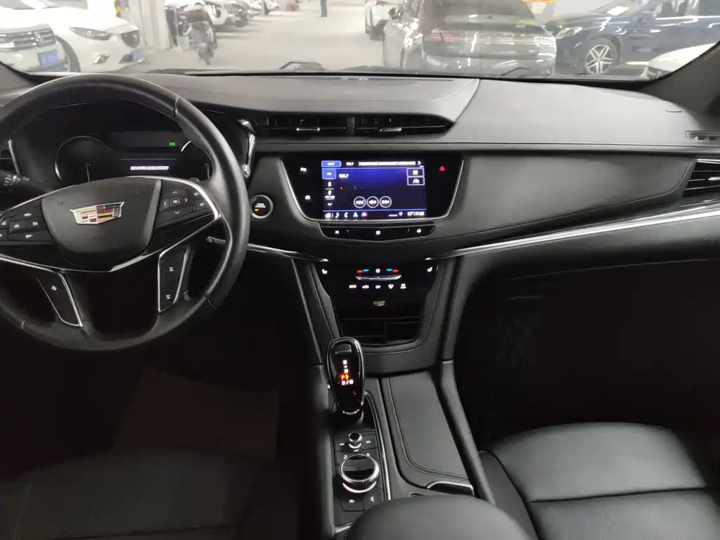 CADILLAC XT5 2020