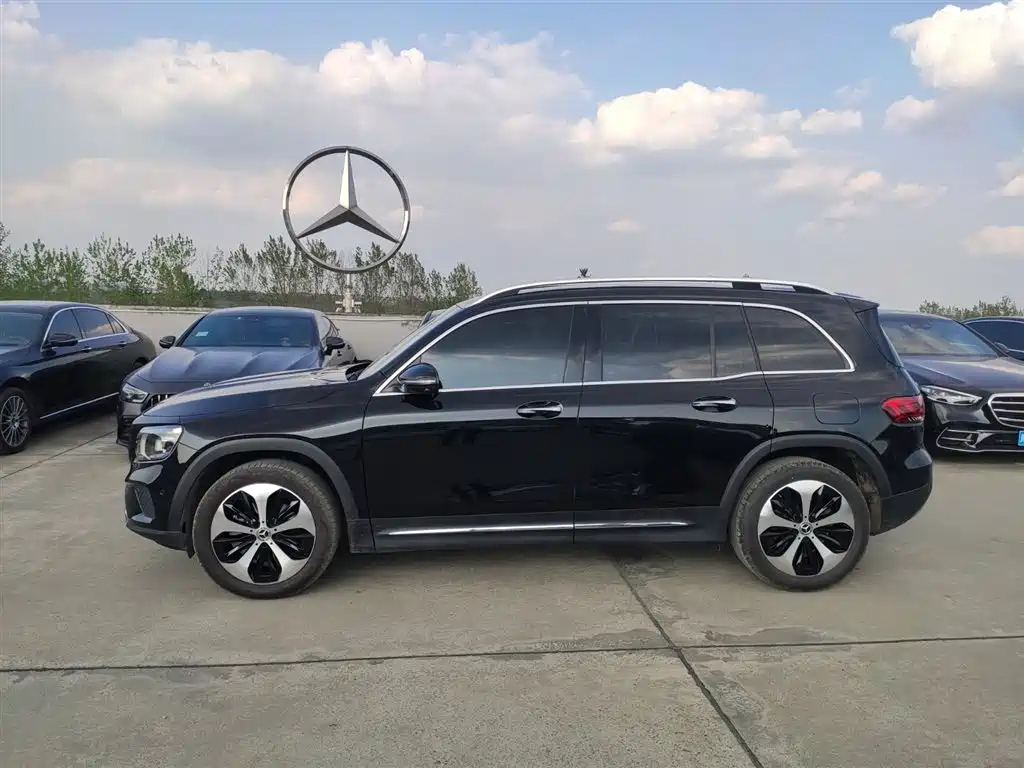 MERCEDES BENZ GLB 2022
