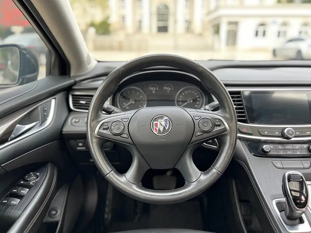 BUICK LACROSSE 2022