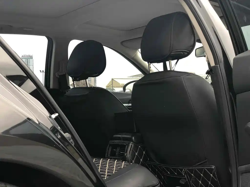 NISSAN TEANA 2019