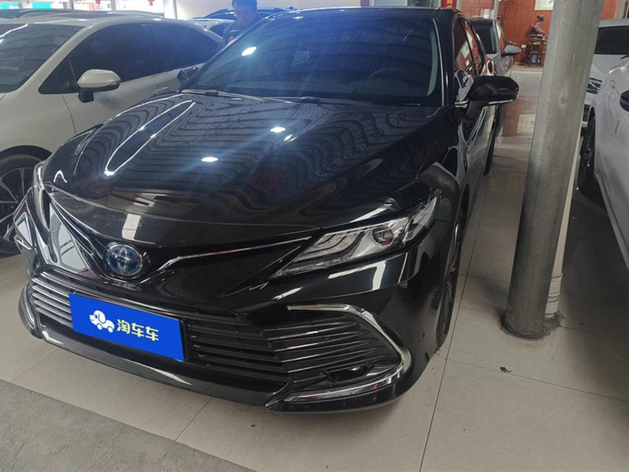 TOYOTA CAMRY 2021