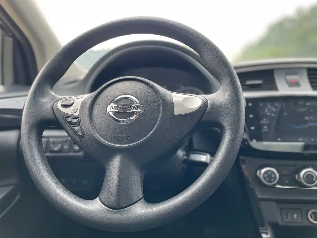 NISSAN SYLPHY 2022