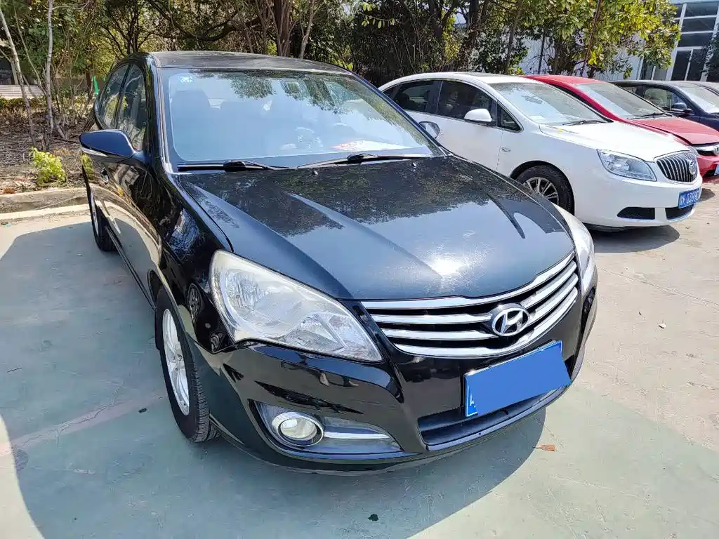 HYUNDAI CELESTA 2015