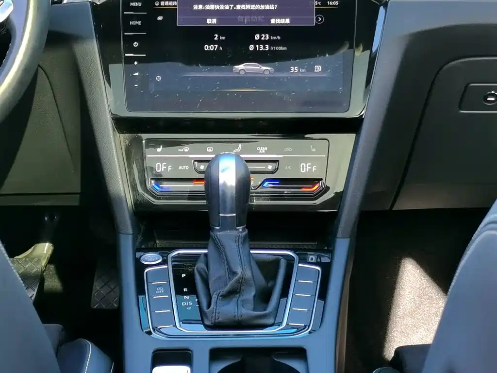 VOLKSWAGEN MAGOTAN 2022