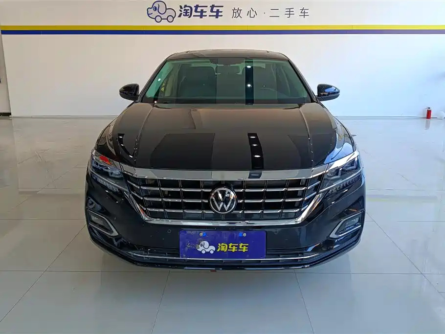 VOLKSWAGEN PASSAT 2021
