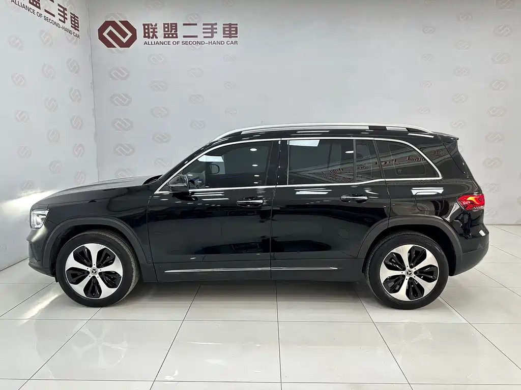 MERCEDES BENZ GLB 2022