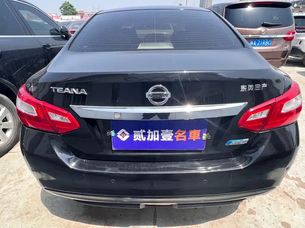 NISSAN TEANA 2019