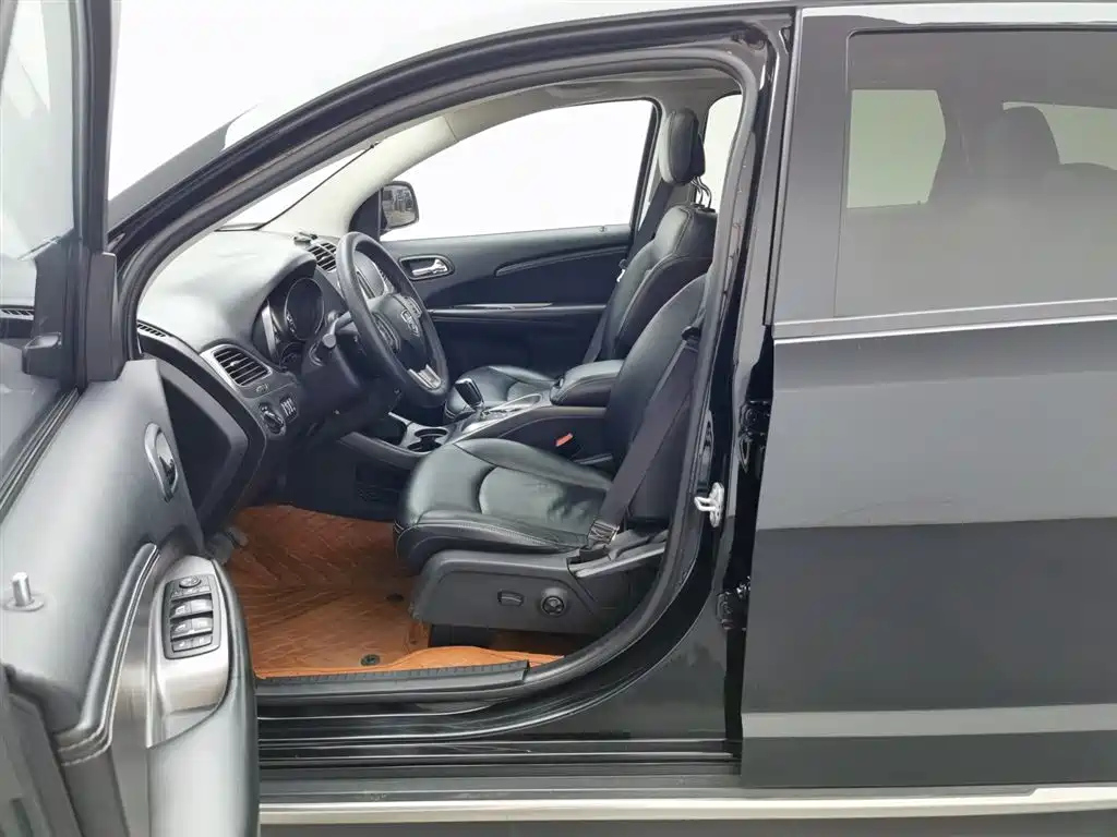 DODGE JCUV 2017