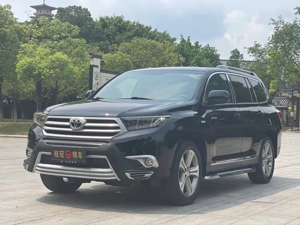 TOYOTA HIGHLANDER 2014