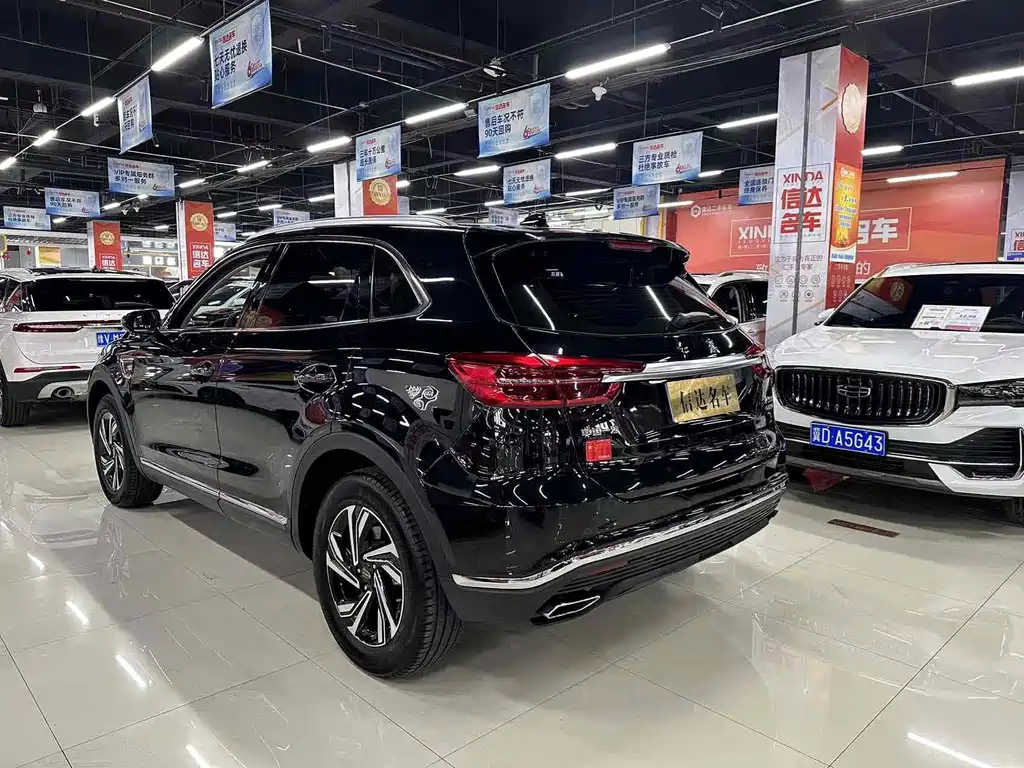 HONGQI HS5 2022