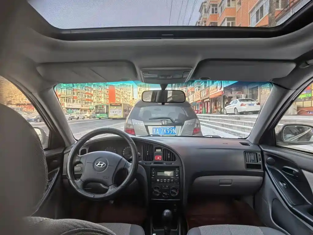 HYUNDAI ELANTRA 2009