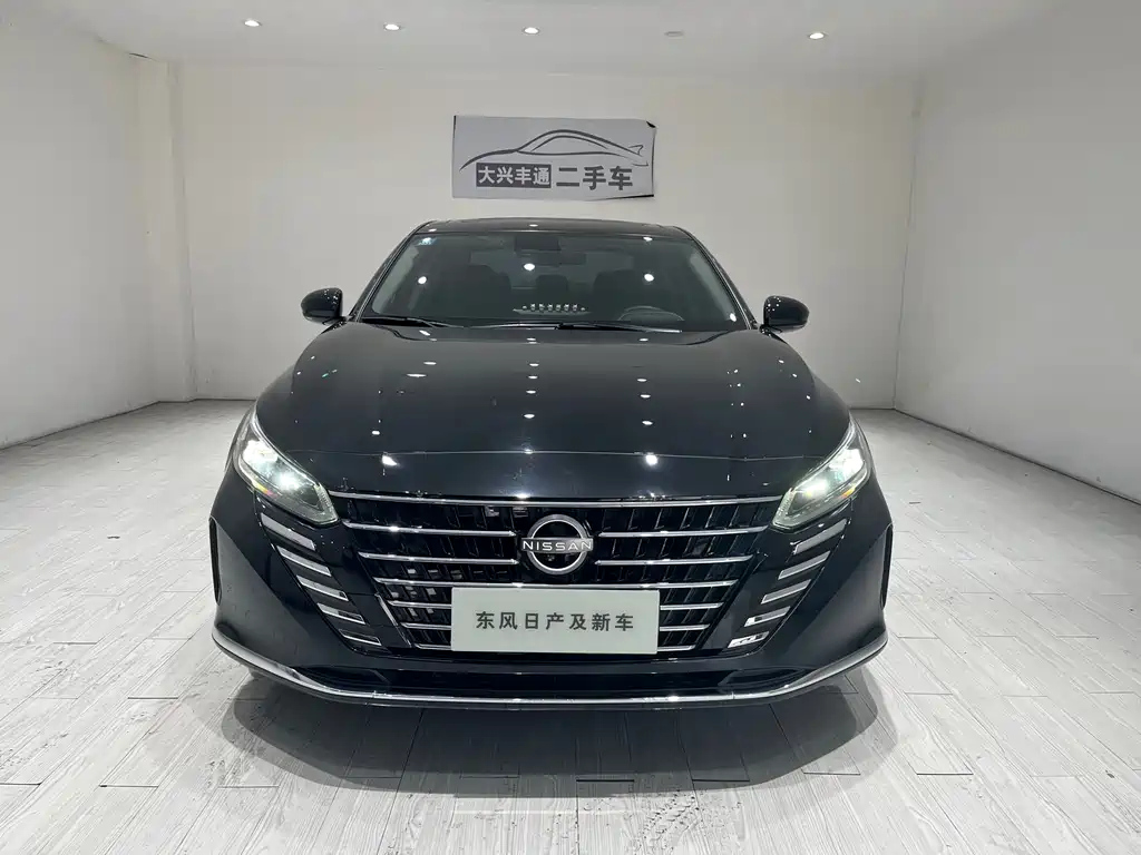 NISSAN TEANA 2023