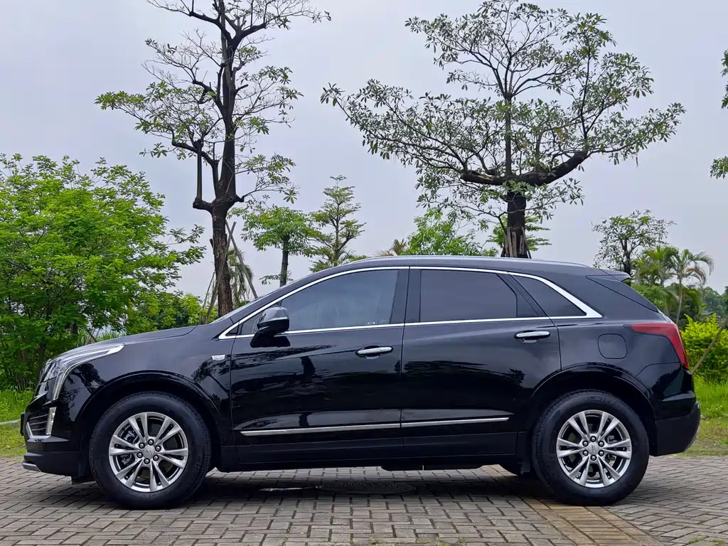 CADILLAC XT5 2023