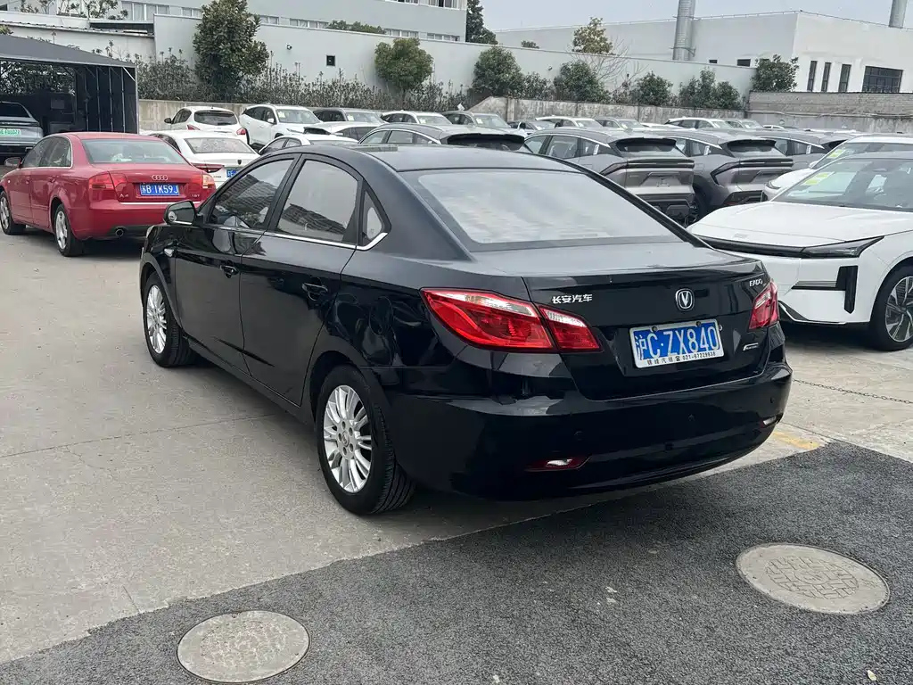 CHANGAN EADO 2012