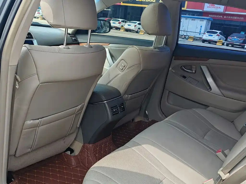 TOYOTA CAMRY 2013