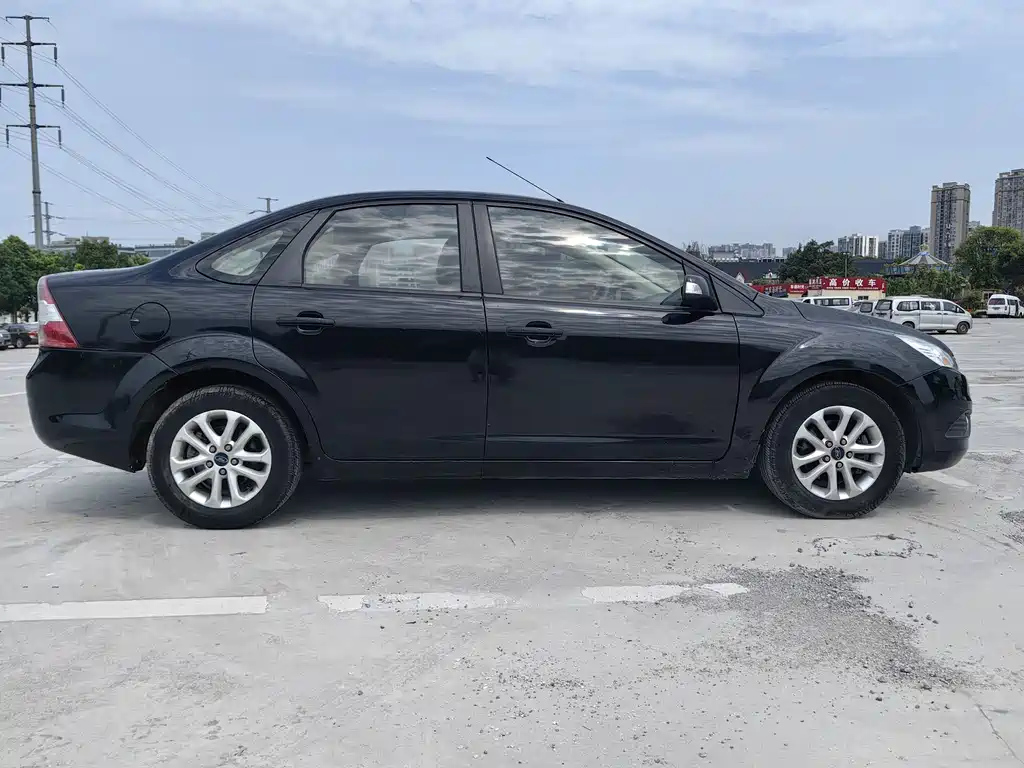 FORD FOCUS 2013