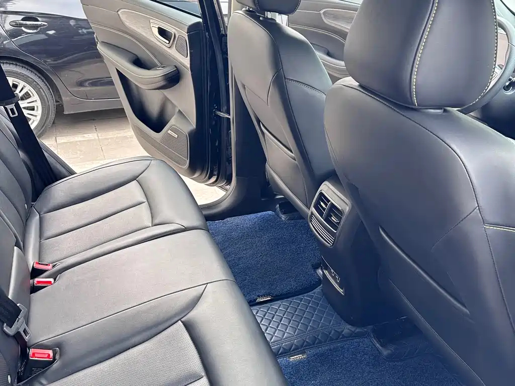 ROEWE RX5 2022
