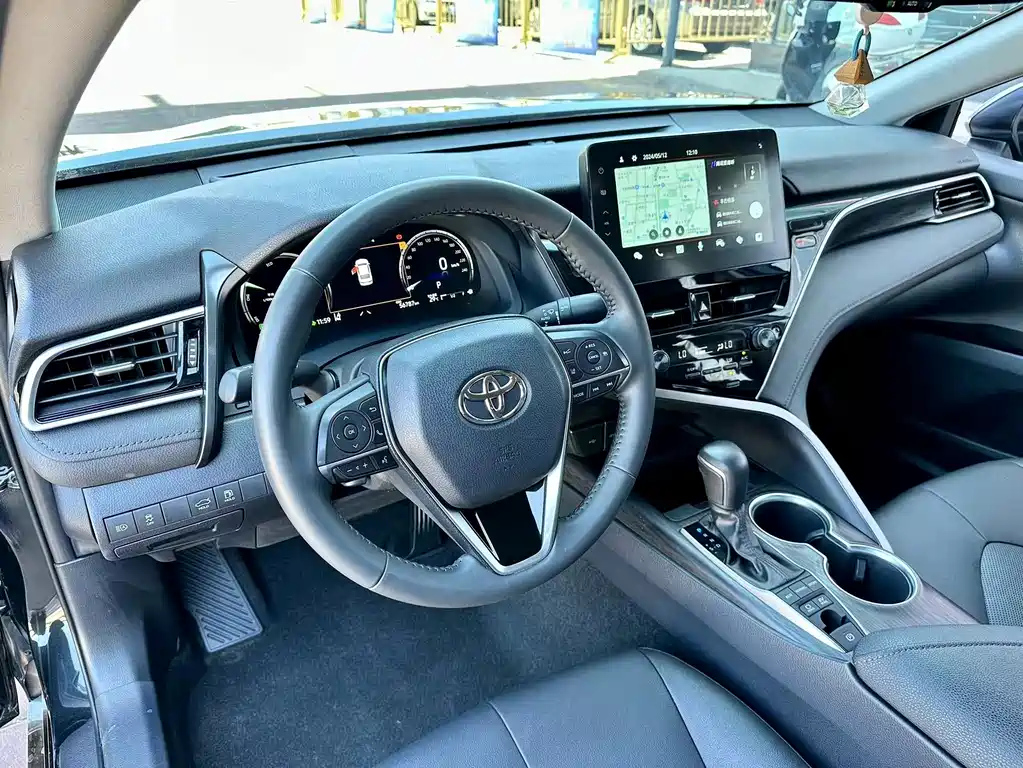 TOYOTA CAMRY 2022