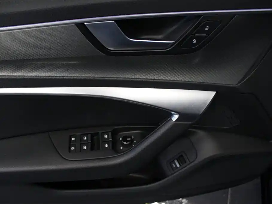 AUDI A6L 2022