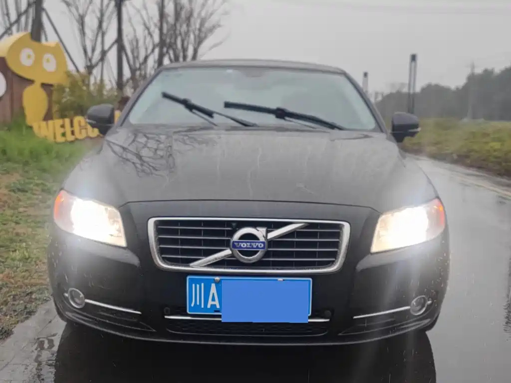 VOLVO S80L 2013