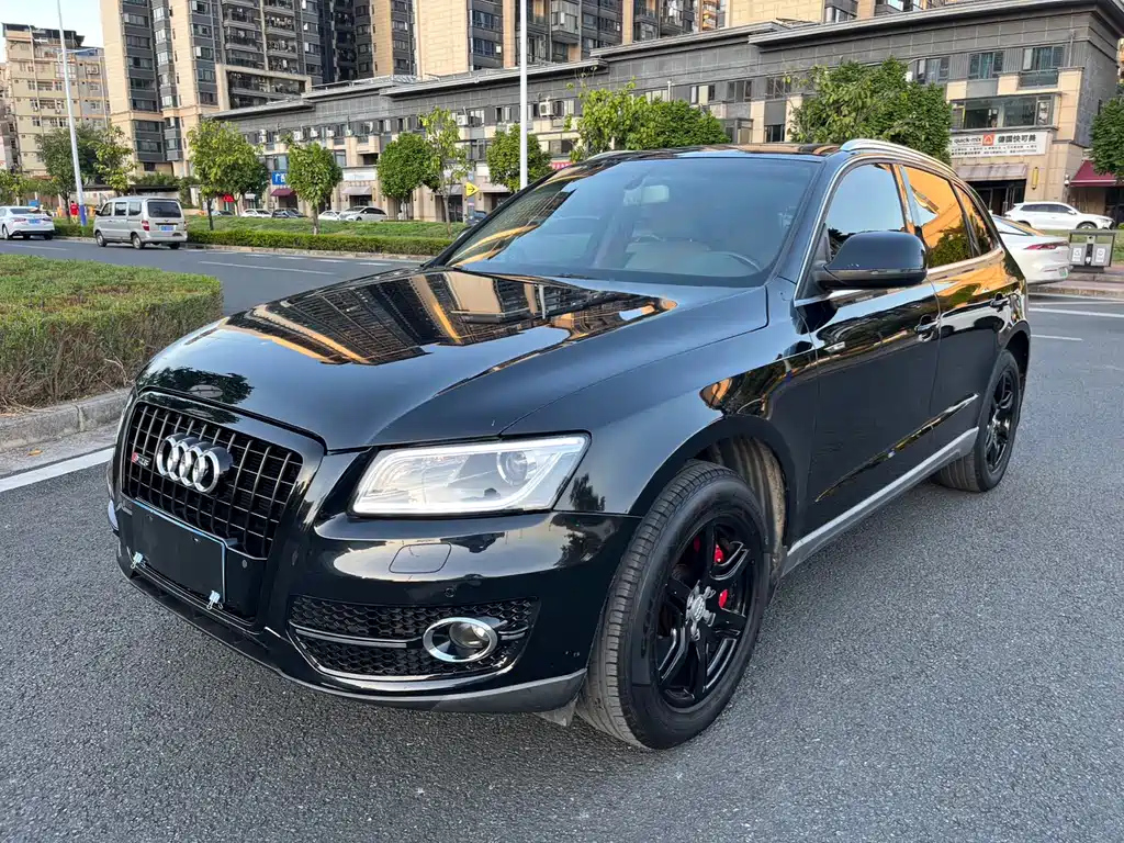 AUDI Q5 2011