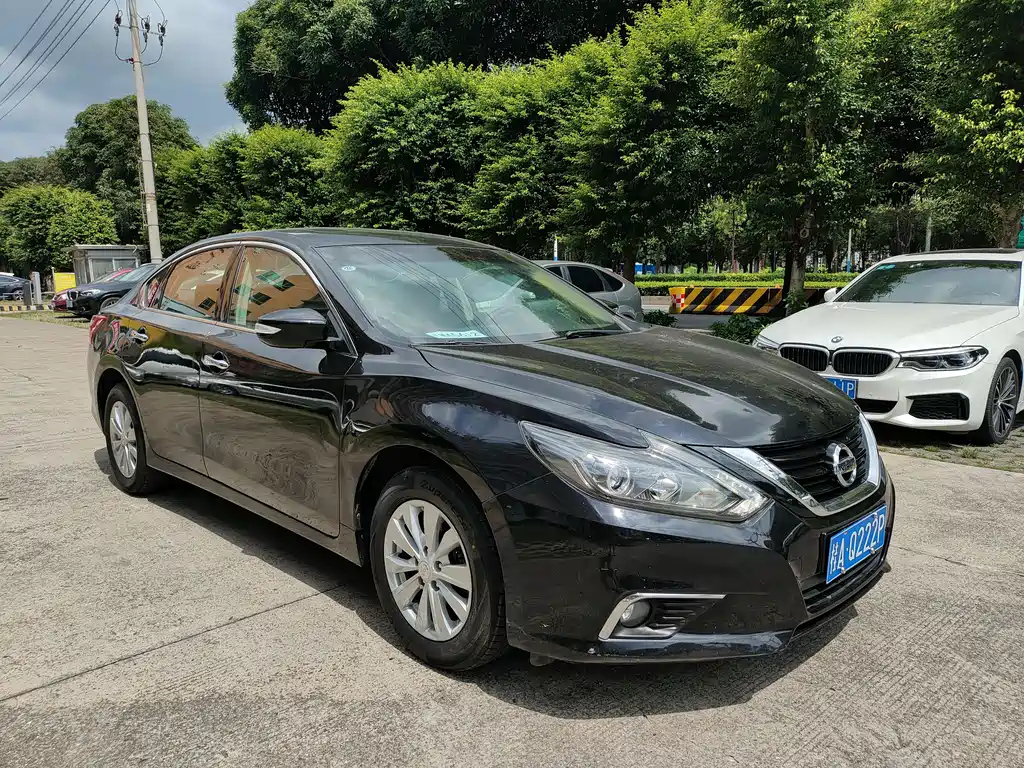 NISSAN TEANA 2016
