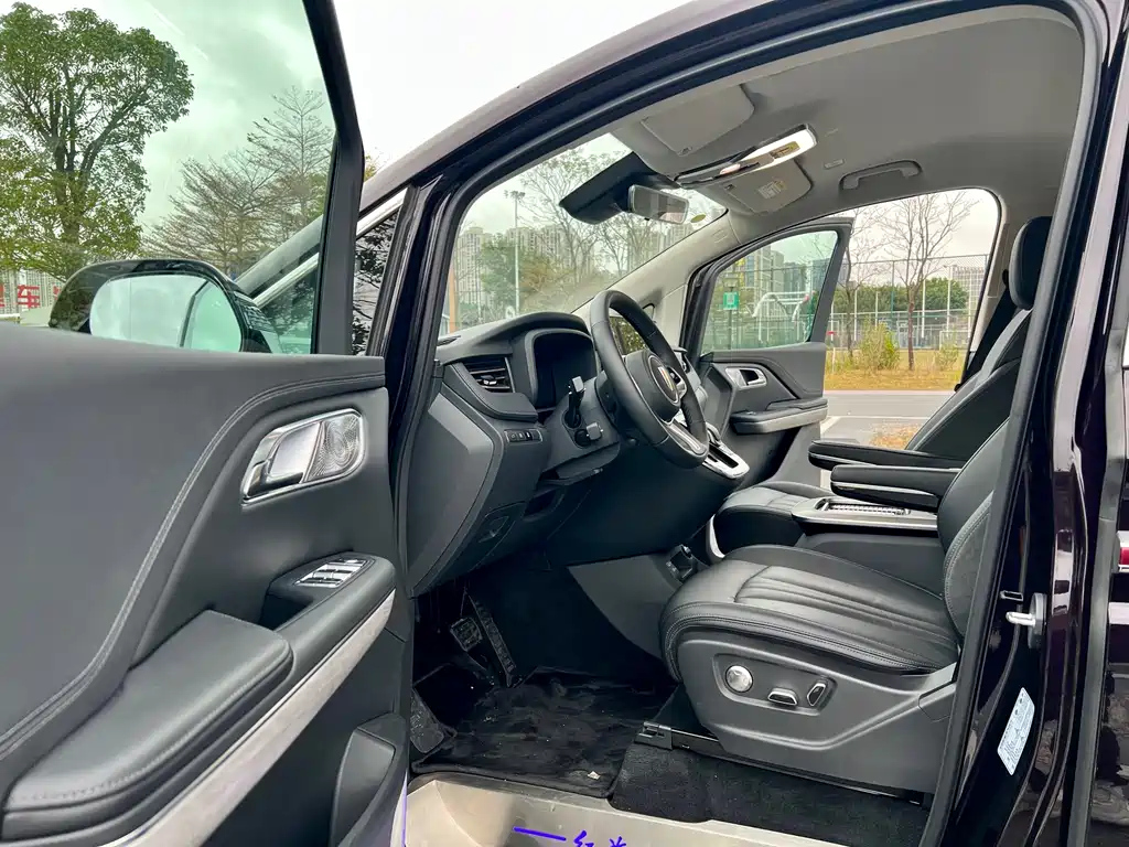 HONGQI HQ9 2023