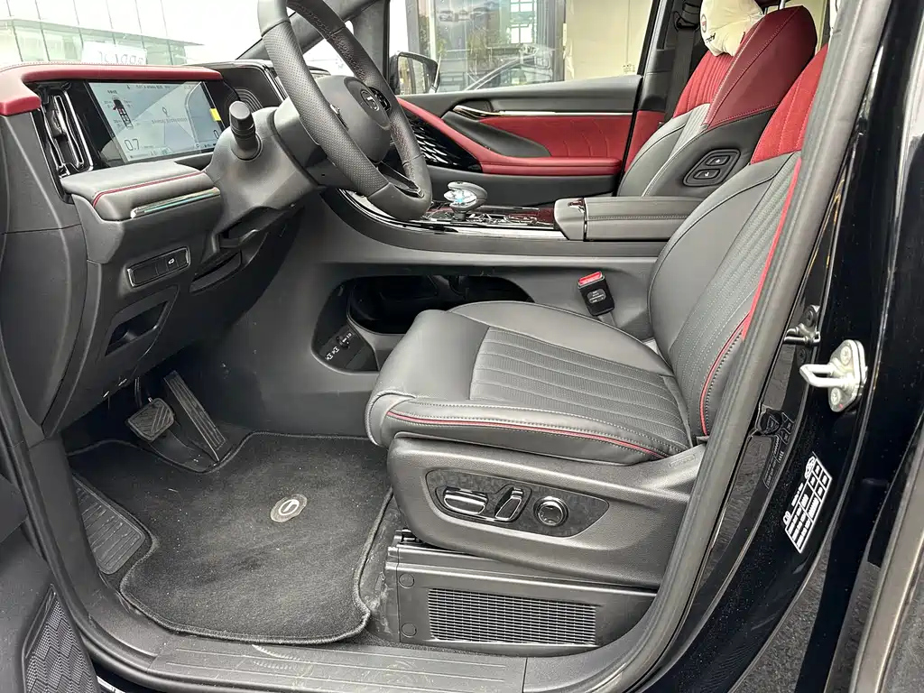 TRUMPCHI M8 2024