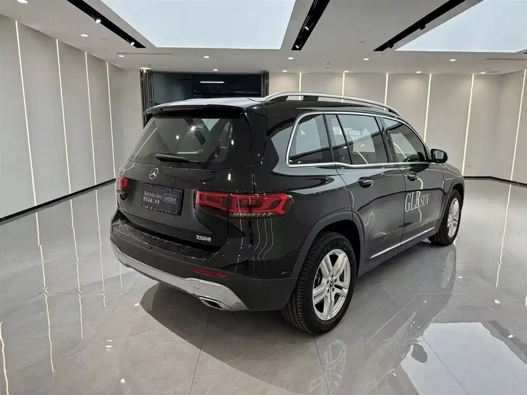 MERCEDES BENZ GLB 2022