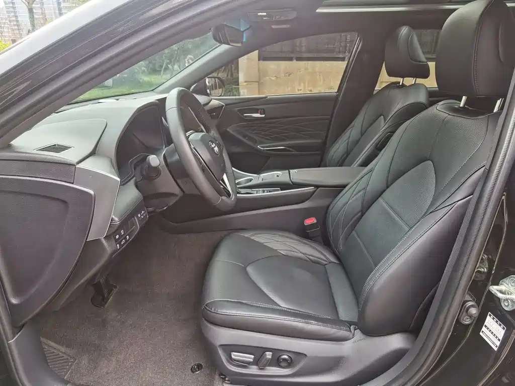 TOYOTA AVALON 2023