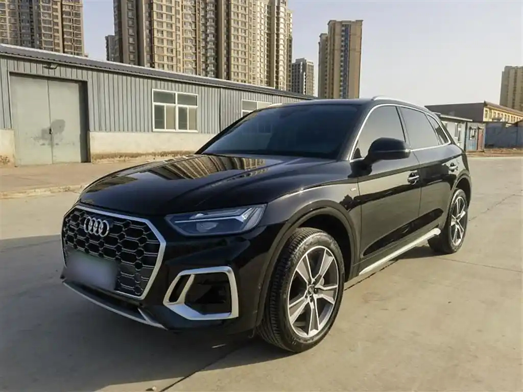 AUDI Q5L 2022