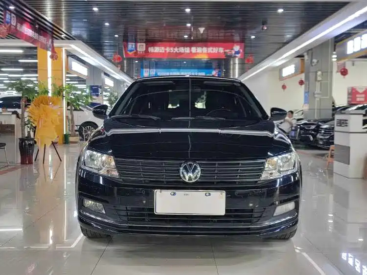 VOLKSWAGEN LAVIDA 2017