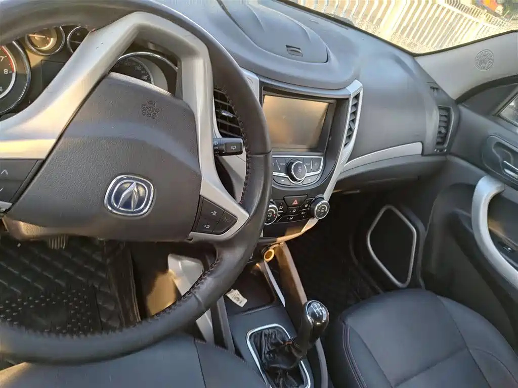 CHANGAN CS35 2016