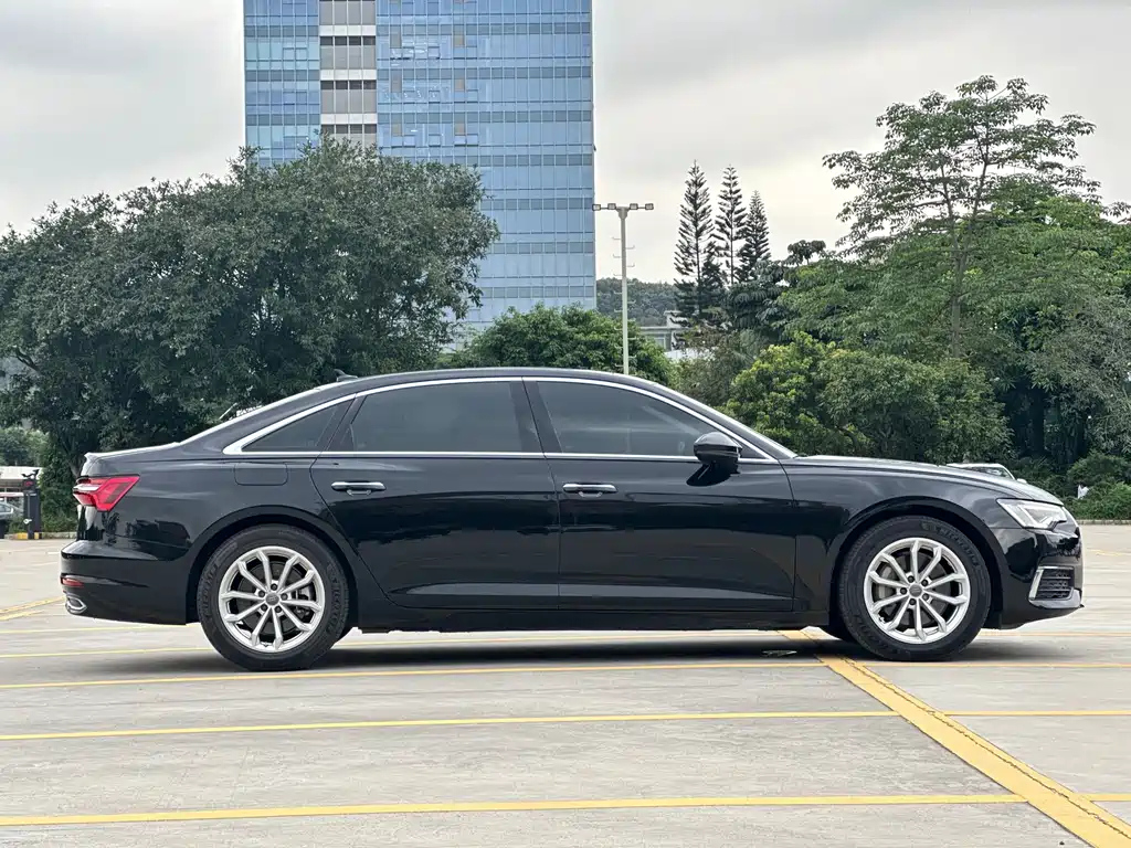 AUDI A6L 2021