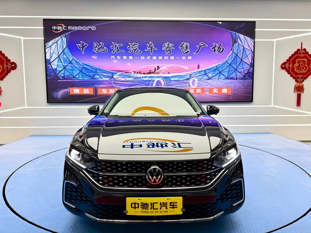 VOLKSWAGEN PASSAT 2023