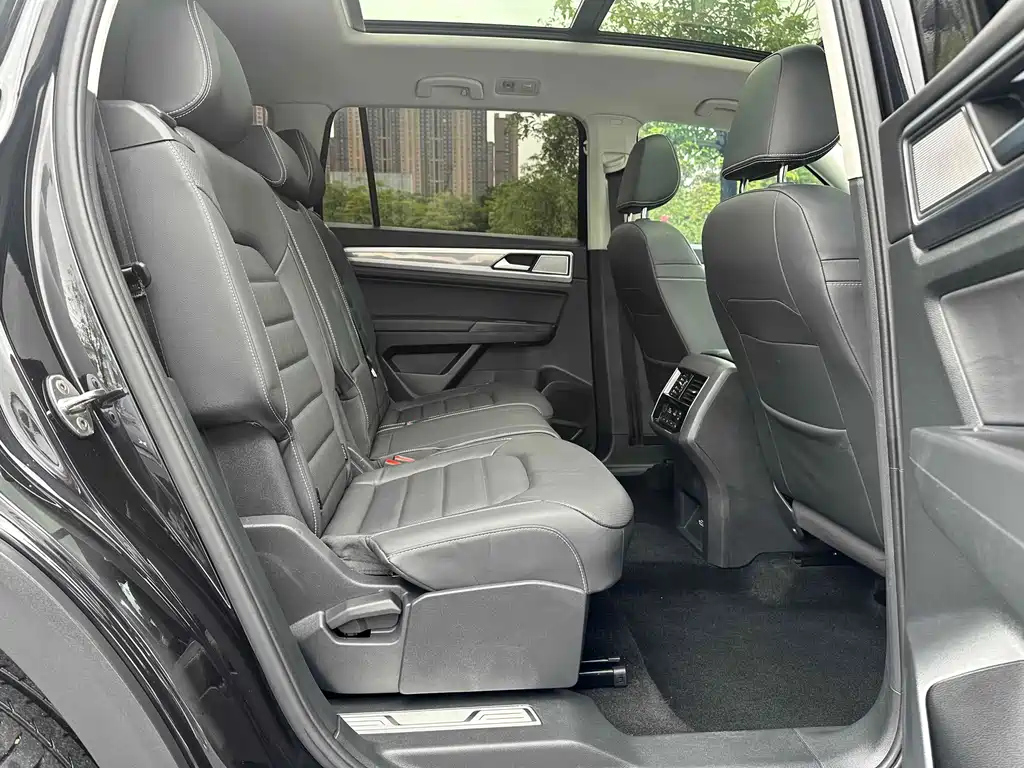 VOLKSWAGEN TOURAN 2020