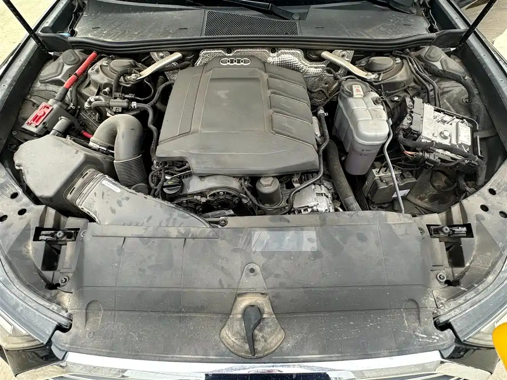 AUDI A6L 2021