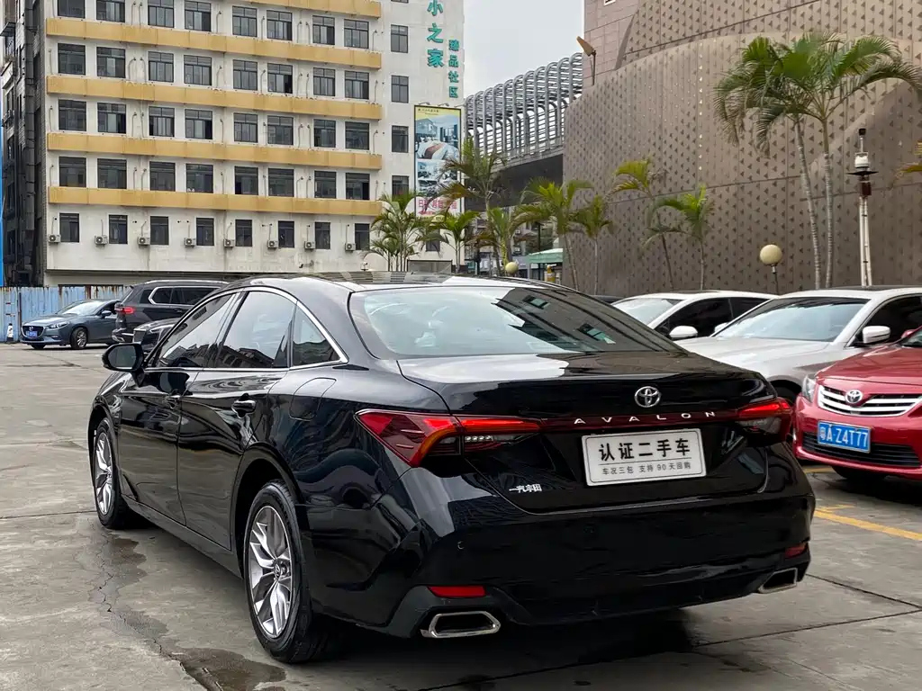 TOYOTA AVALON 2021
