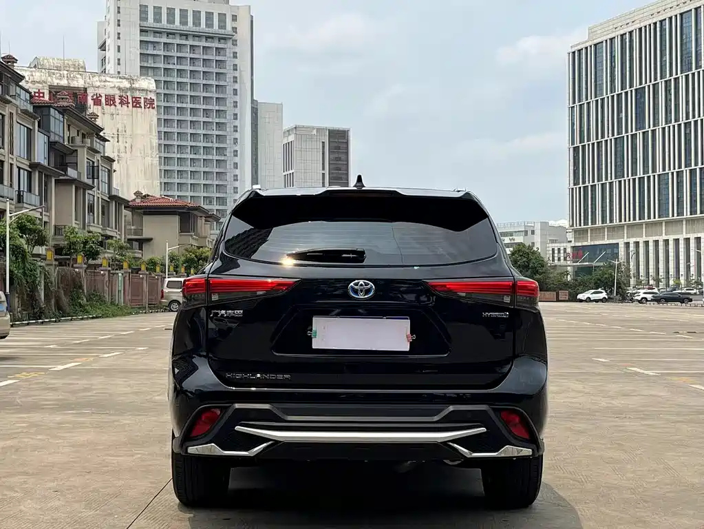 TOYOTA HIGHLANDER 2023